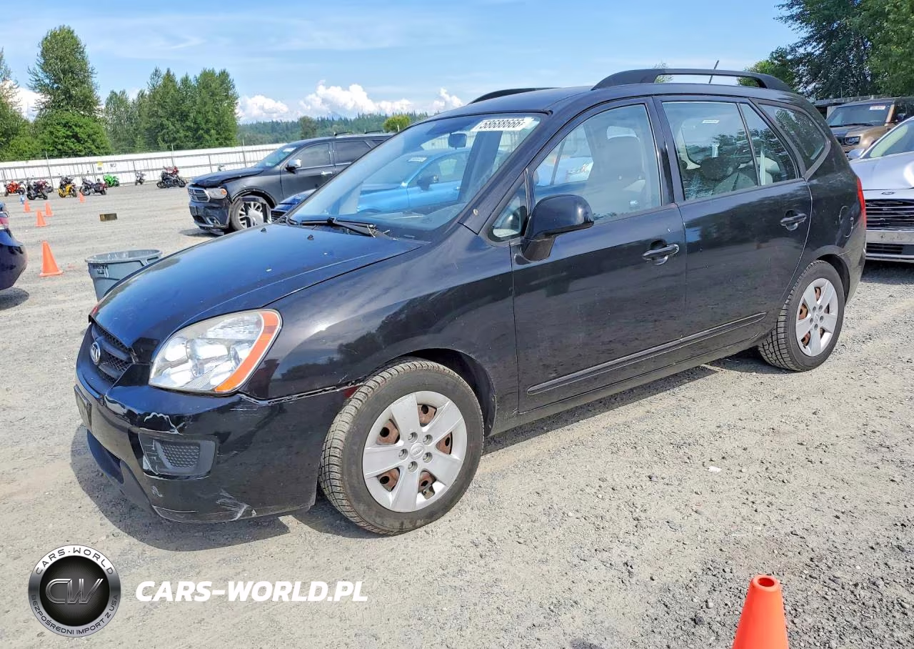2009 Kia Rondo Base