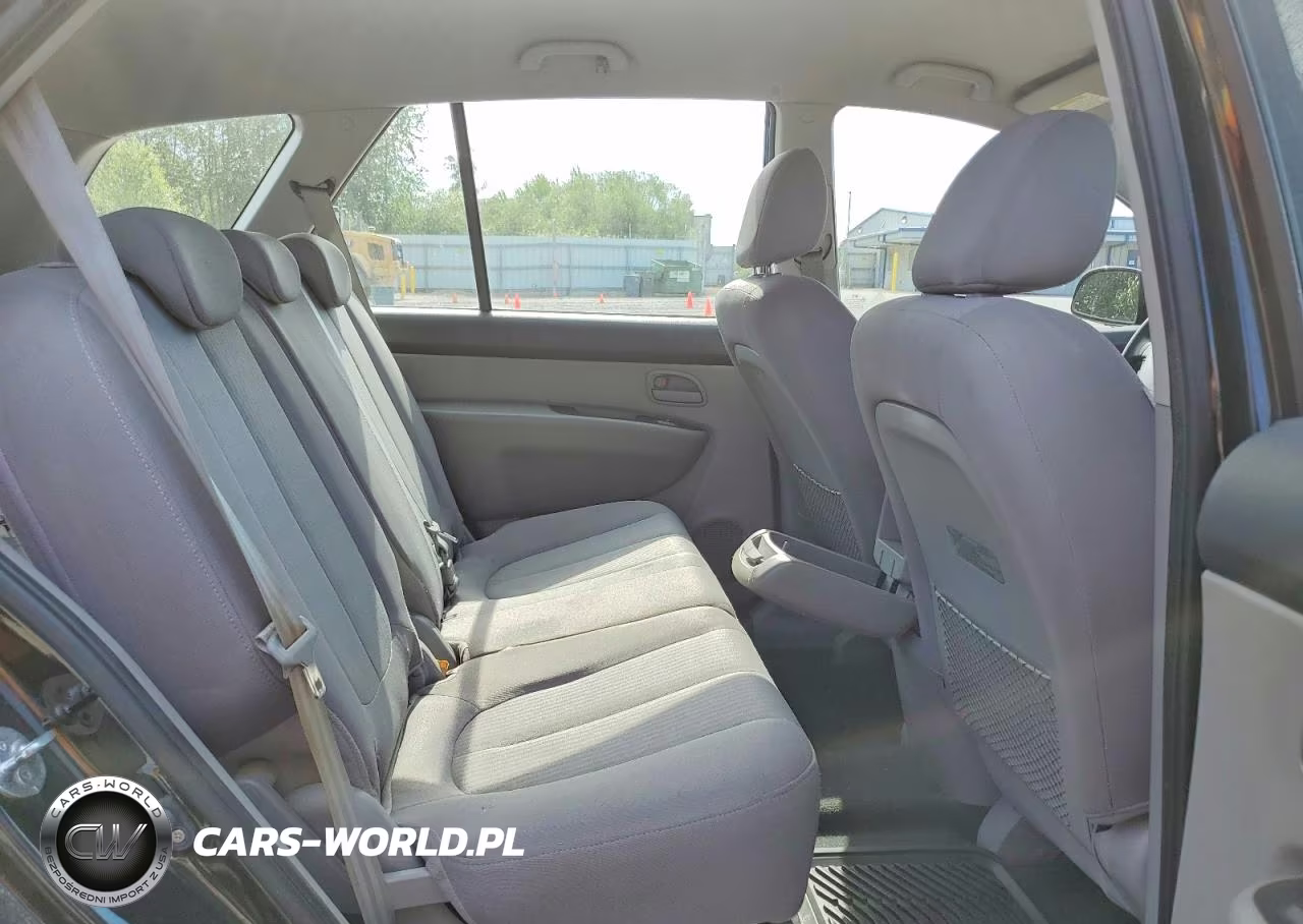 2009 Kia Rondo Base VIN:KNAFG528297224555 - 11