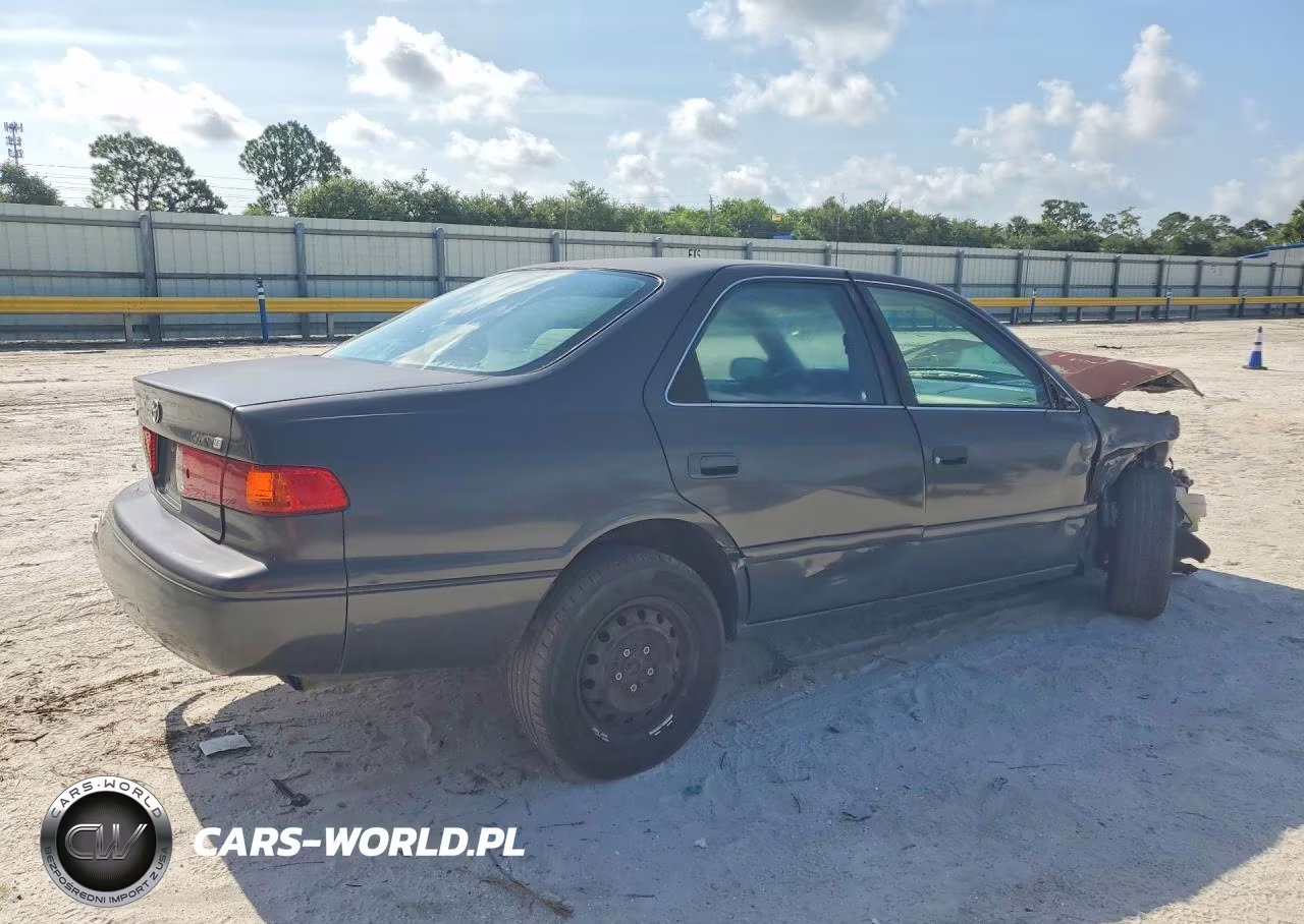 2001 Toyota Camry Le VIN:4T1BG22K61U866970 - 3