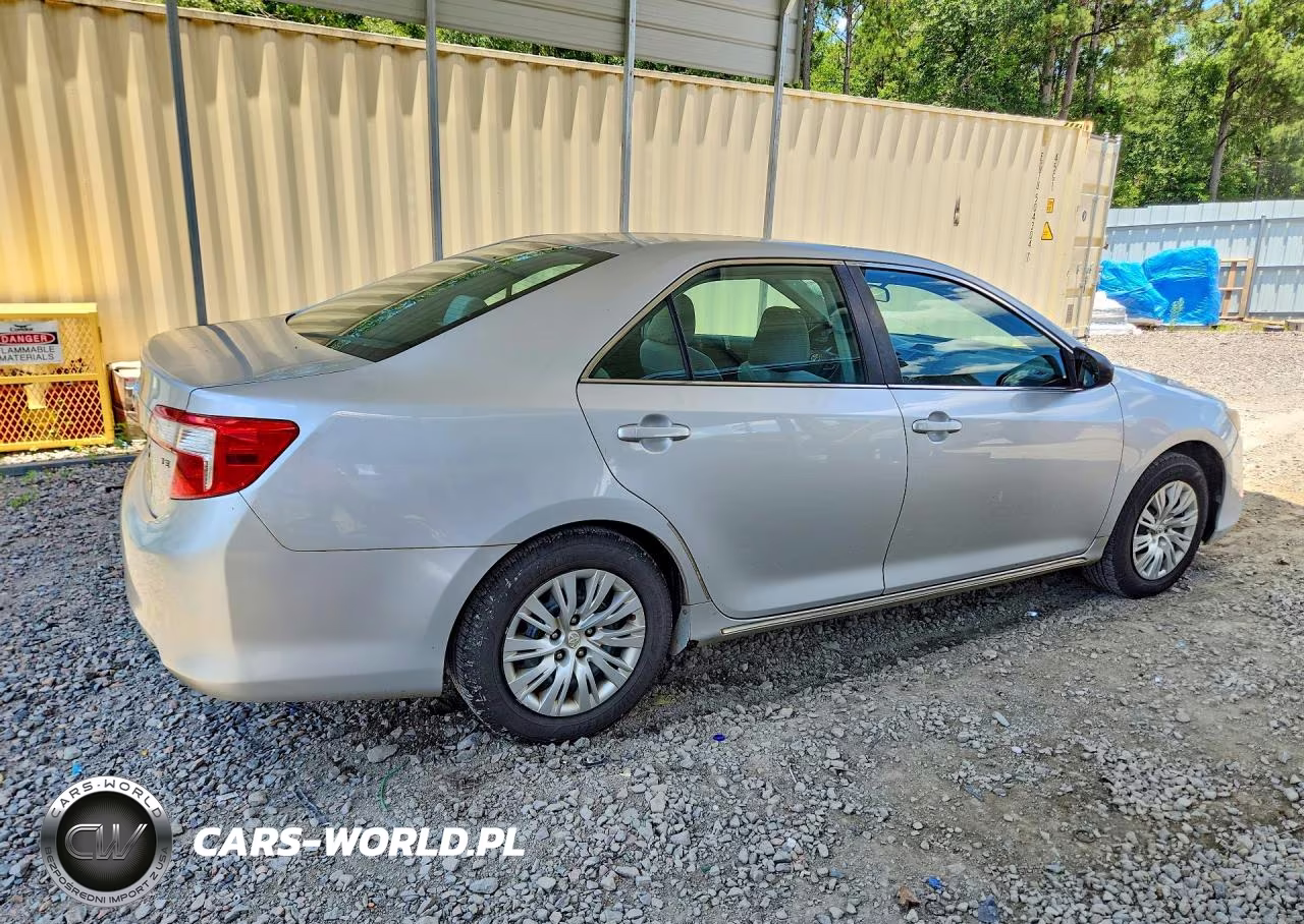 2014 Toyota Camry Le VIN:4T4BF1FK0ER374082 - 3