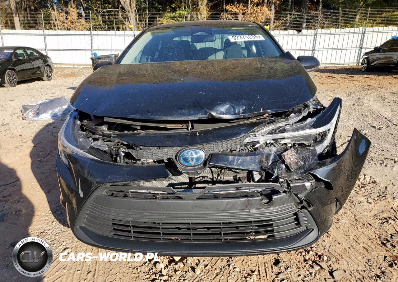 2024 Toyota Corolla Le VIN:JTDBCMFE0R3047681 - 5