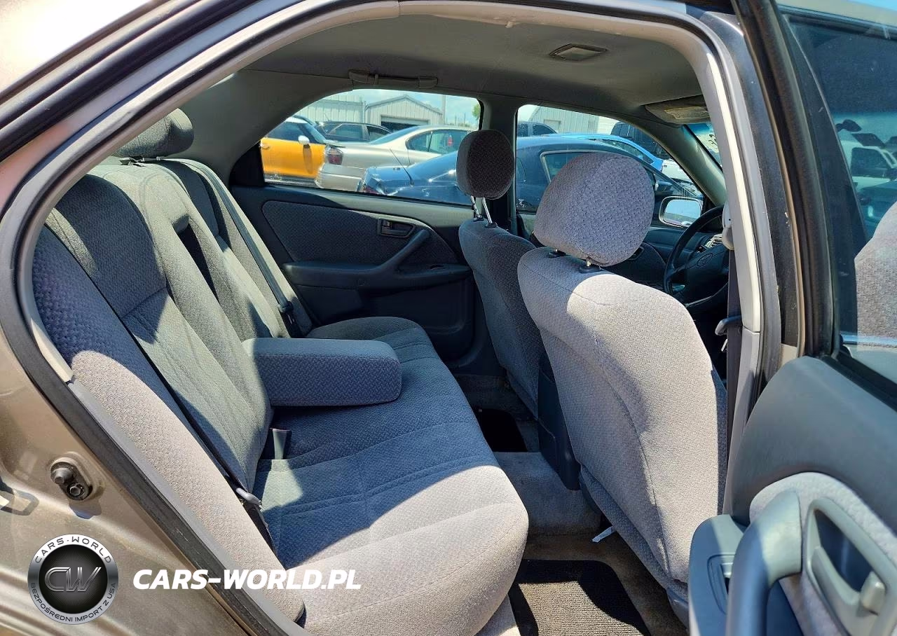 2001 Toyota Camry Le VIN:4T1BG22K41U053675 - 10