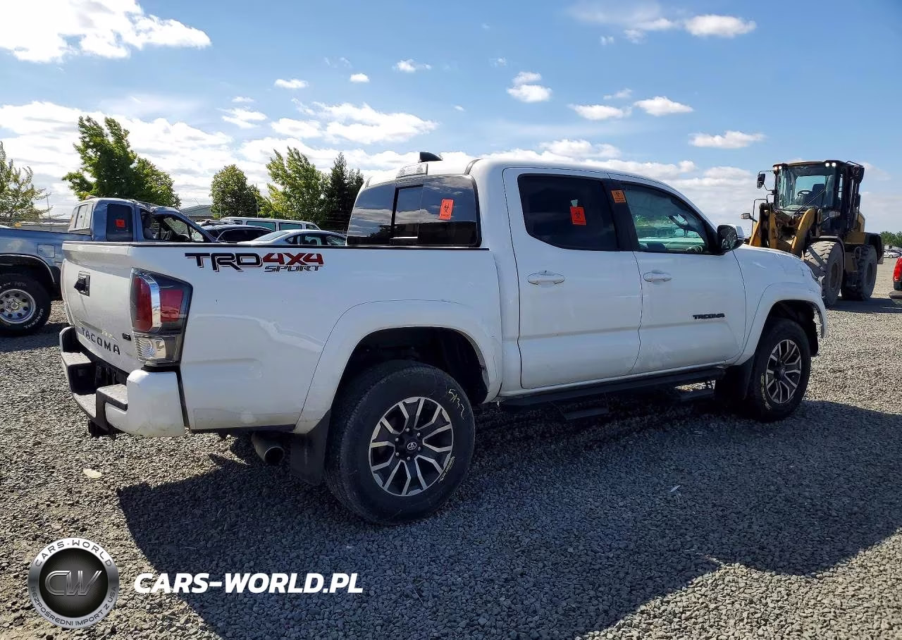 2023 Toyota Tacoma Trd Sport VIN:3TMCZ5AN1PM643362 - 3