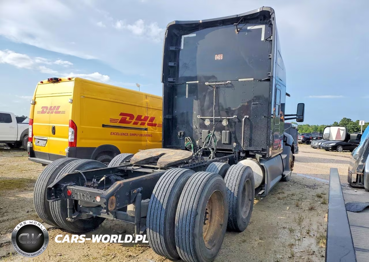 2018 Kenworth Construction T680 VIN:1XKYDP9X6JJ179998 - 3