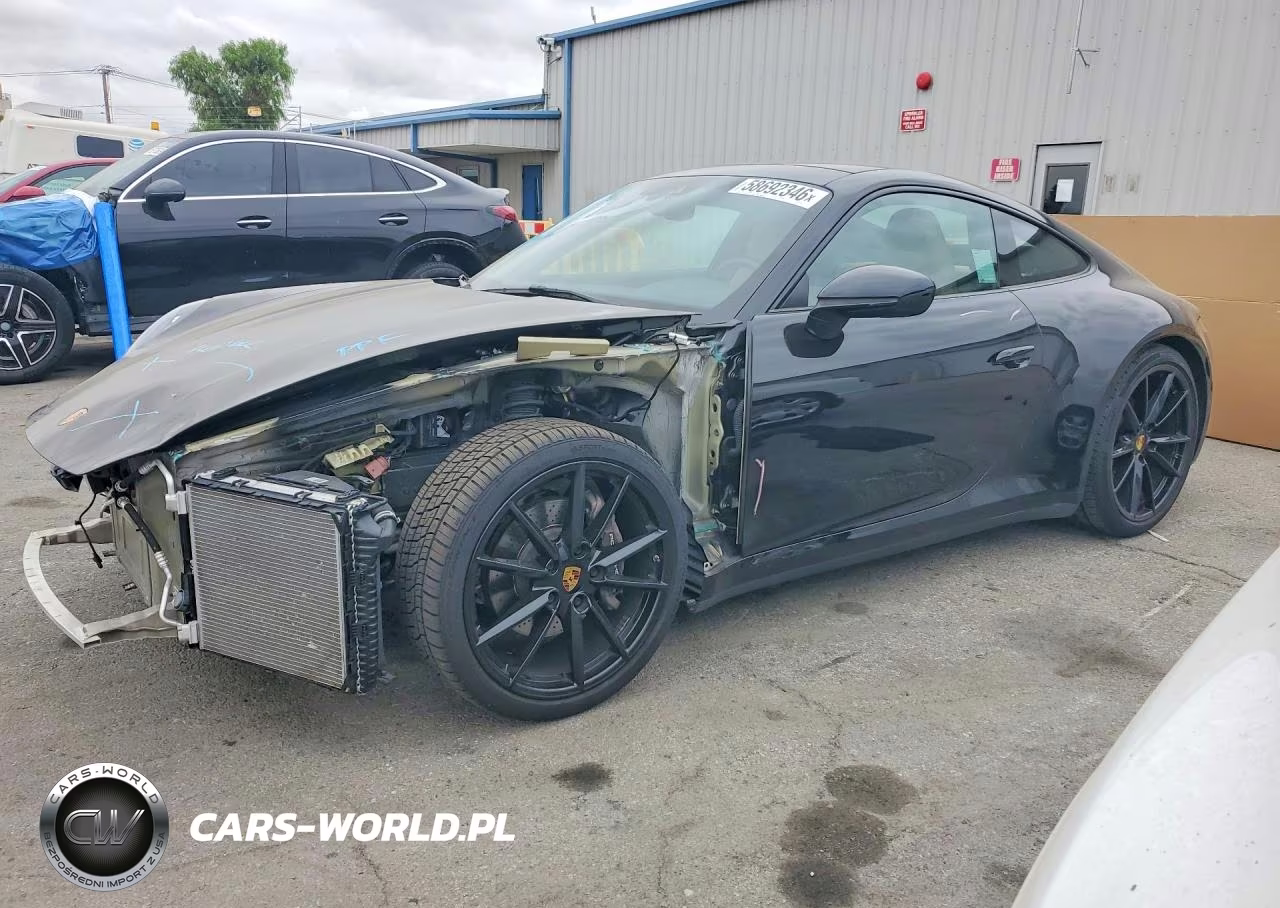 2020 Porsche 911 Carrera