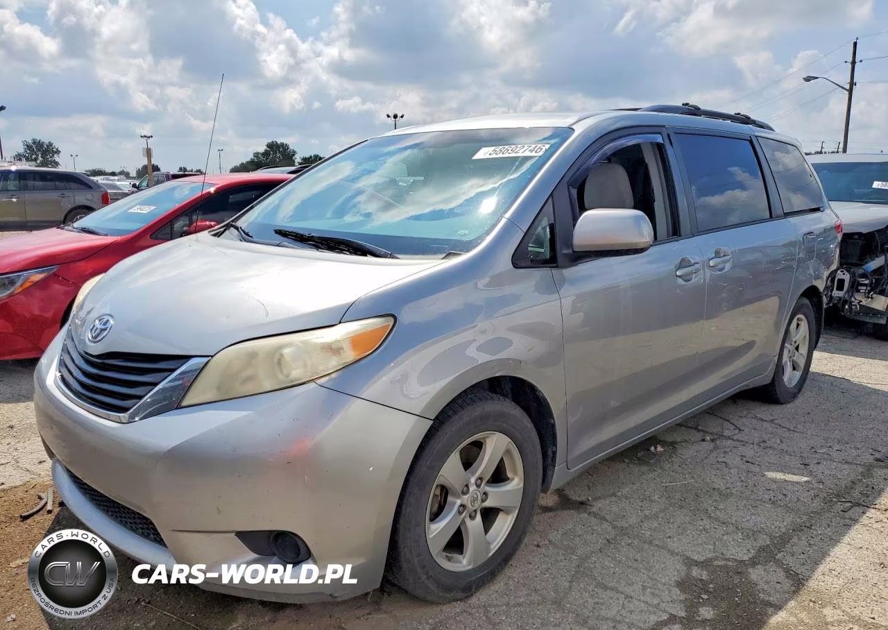 2012 Toyota Sienna Le