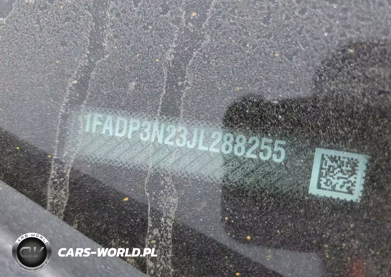 2018 Ford Focus Titanium VIN:1FADP3N23JL288255 - 12