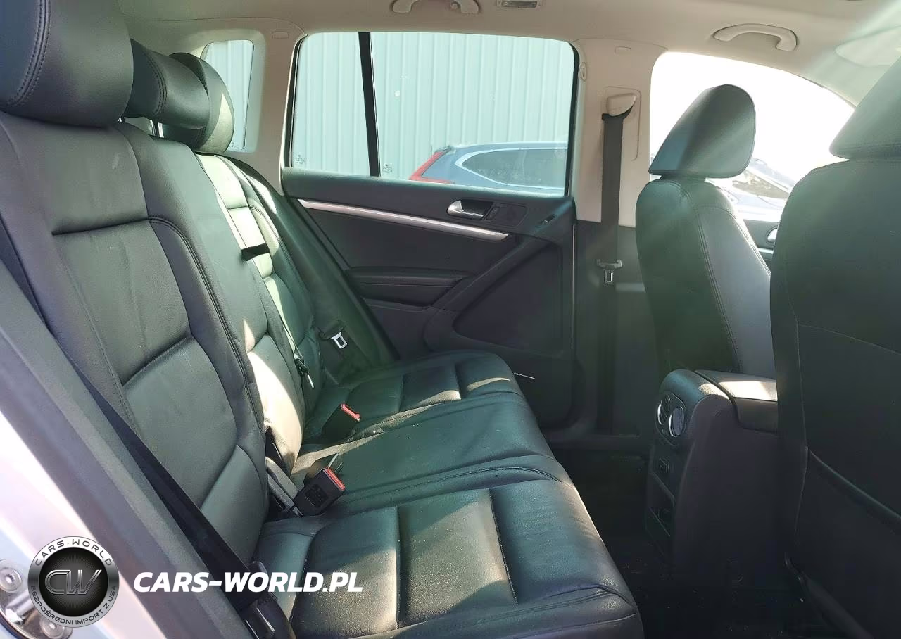 2012 Volkswagen Tiguan S VIN:WVGBV7AX2CW591766 - 11