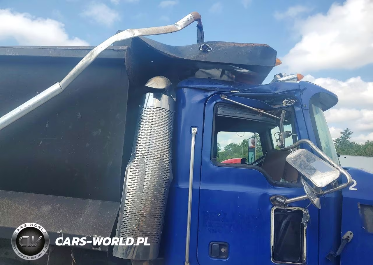 2007 Mack 700 Ctp700 VIN:1M2AT04C67M004195 - 9