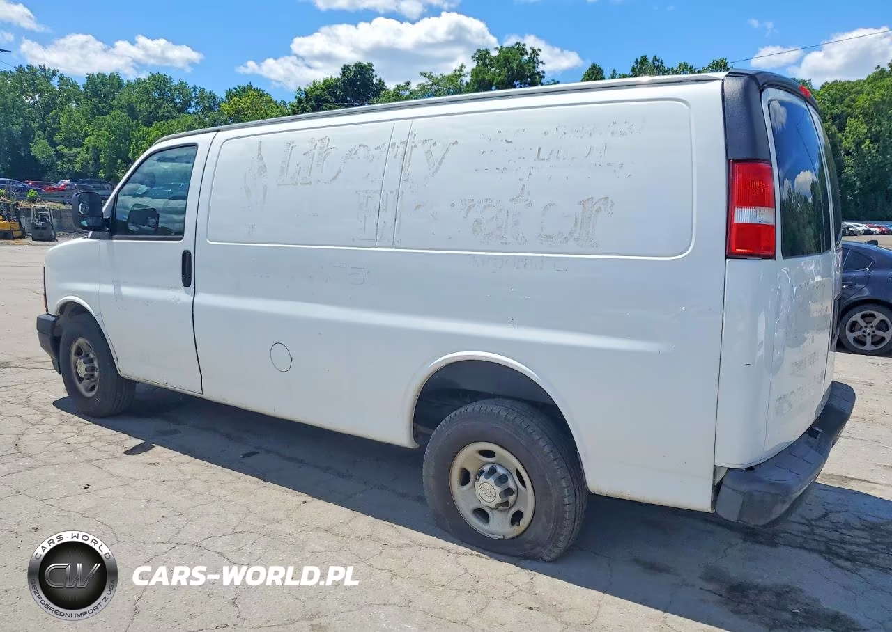 2017 Chevrolet Express G2500 VIN:1GCWGAFF7H1113232 - 2