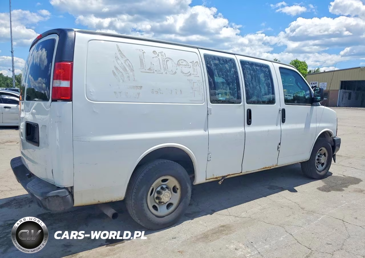 2017 Chevrolet Express G2500 VIN:1GCWGAFF7H1113232 - 3