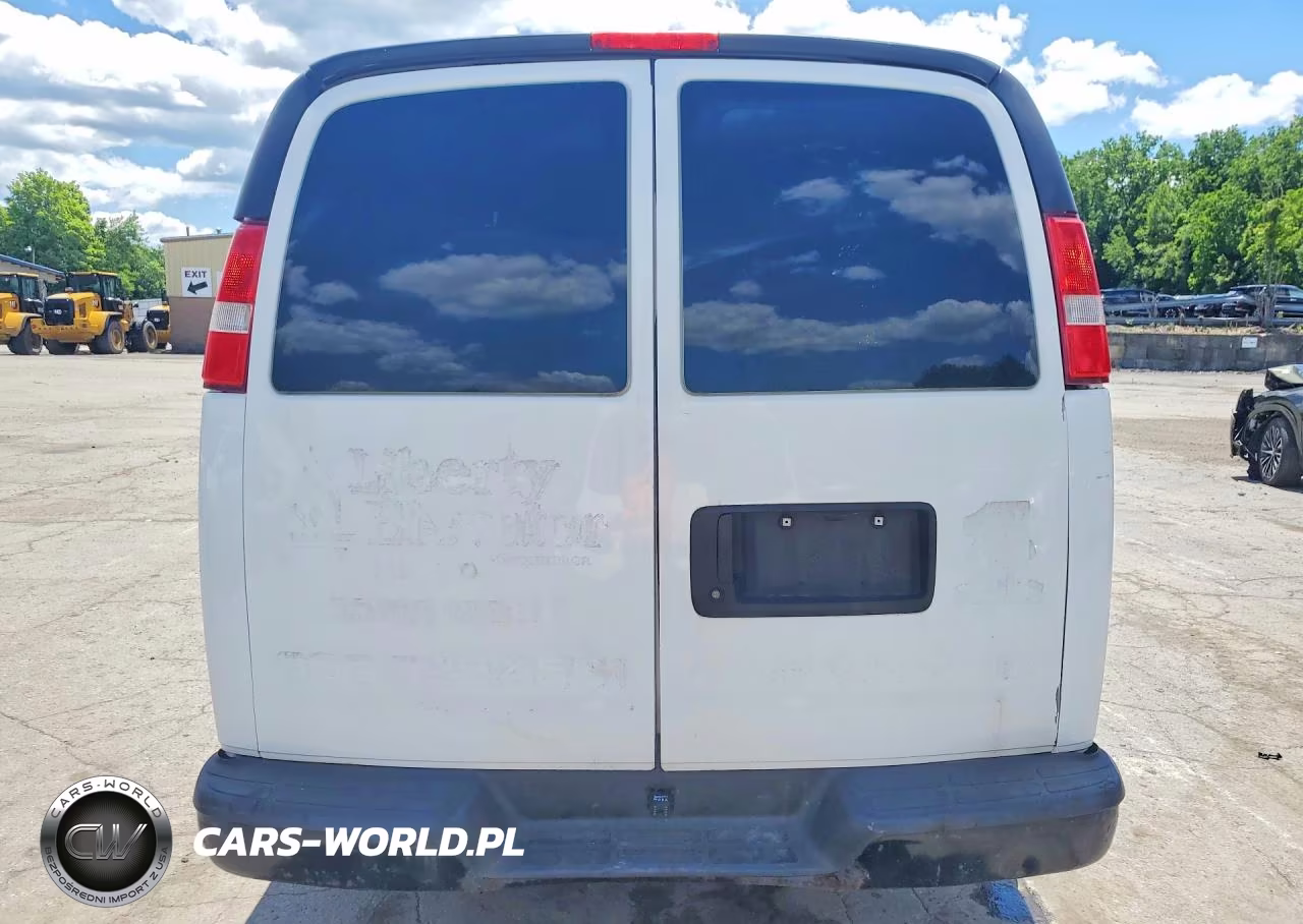 2017 Chevrolet Express G2500 VIN:1GCWGAFF7H1113232 - 6