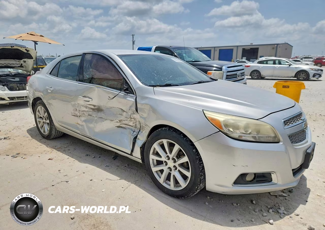 2013 Chevrolet Malibu 2Lt VIN:1G11E5SA0DF236992 - 4