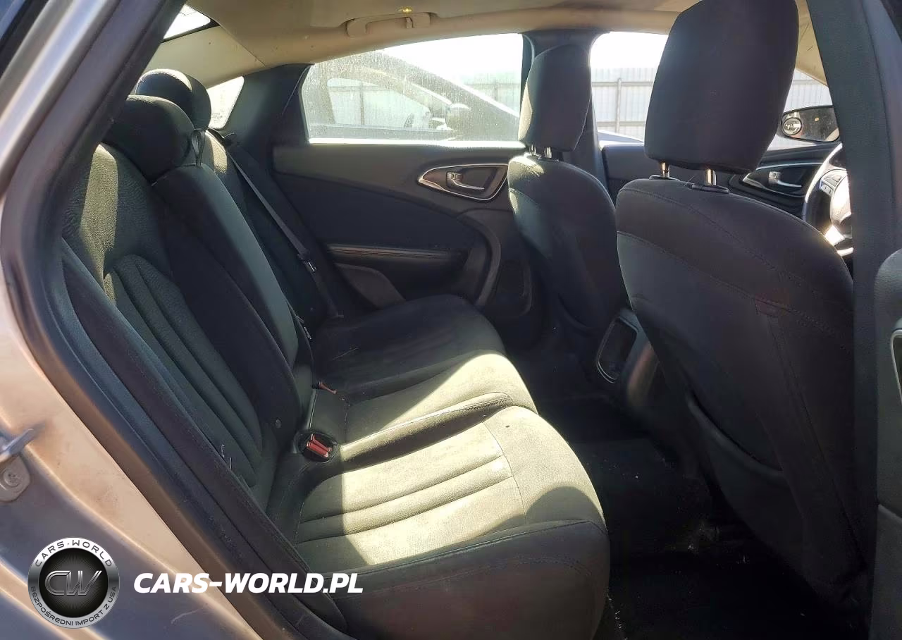 2015 Chrysler 200 Limited VIN:1C3CCCAB0FN732442 - 10