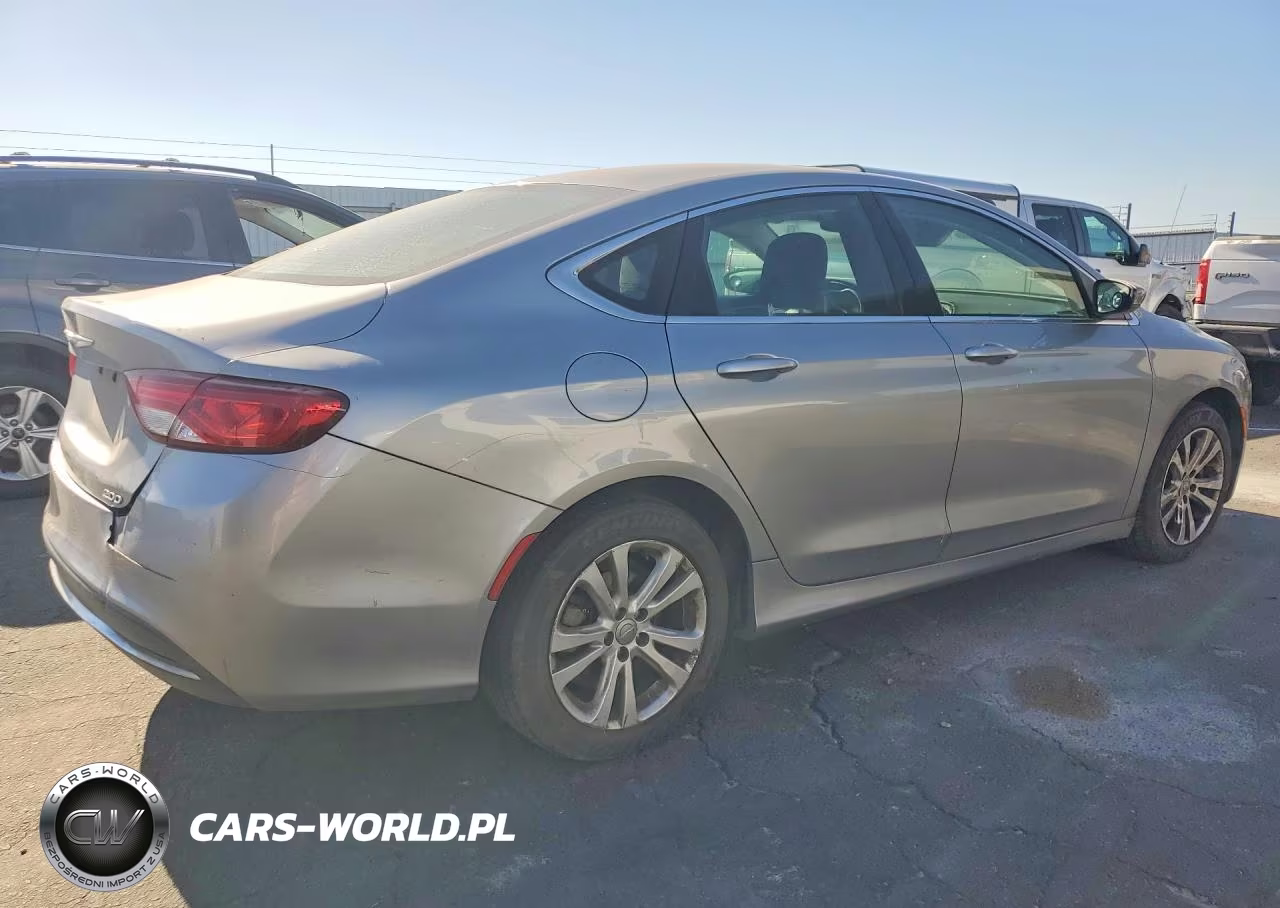 2015 Chrysler 200 Limited VIN:1C3CCCAB0FN732442 - 3