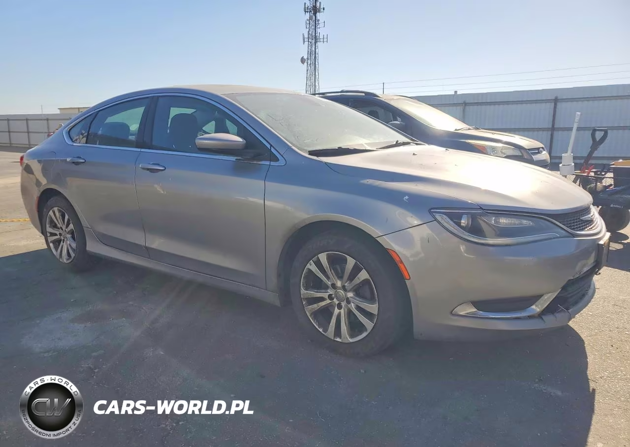 2015 Chrysler 200 Limited VIN:1C3CCCAB0FN732442 - 4