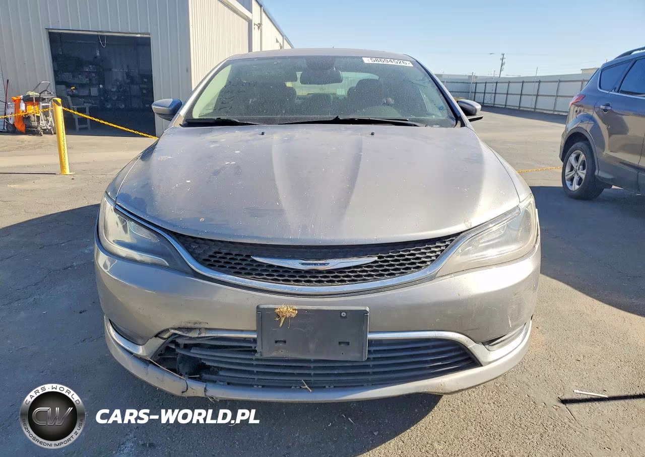 2015 Chrysler 200 Limited VIN:1C3CCCAB0FN732442 - 5