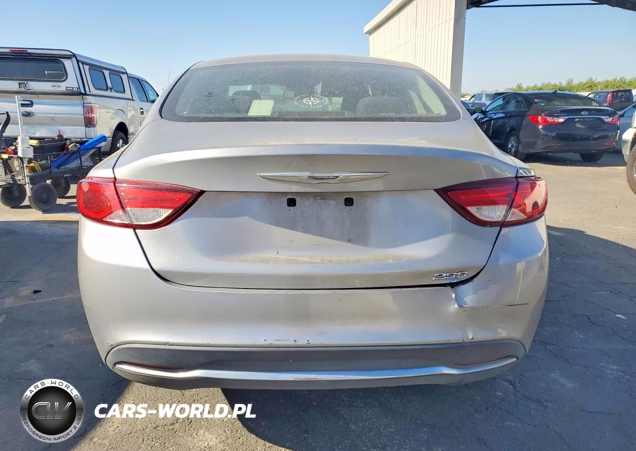 2015 Chrysler 200 Limited VIN:1C3CCCAB0FN732442 - 6
