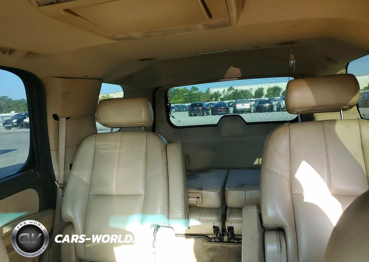 2007 Chevrolet Tahoe K1500 VIN:1GNFK13087J304341 - 10