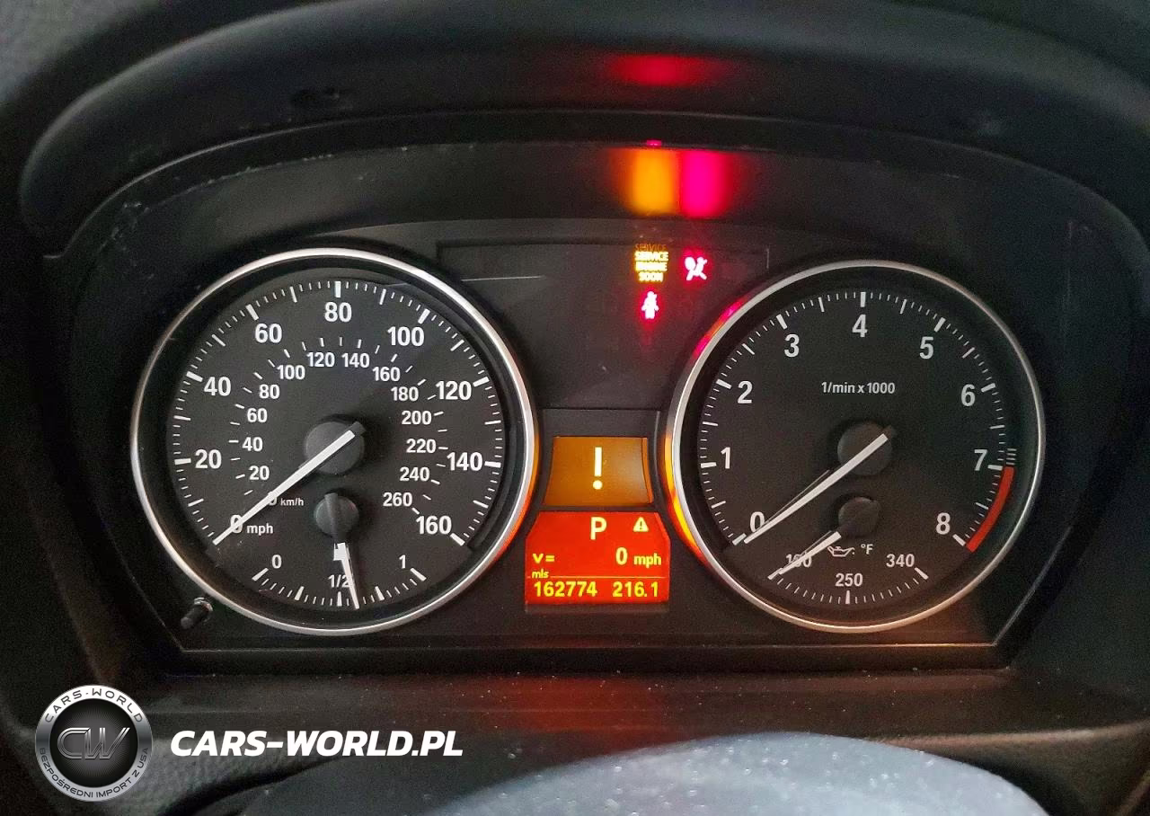 2009 BMW 335 Xi VIN:WBAPL33569A405654 - 9