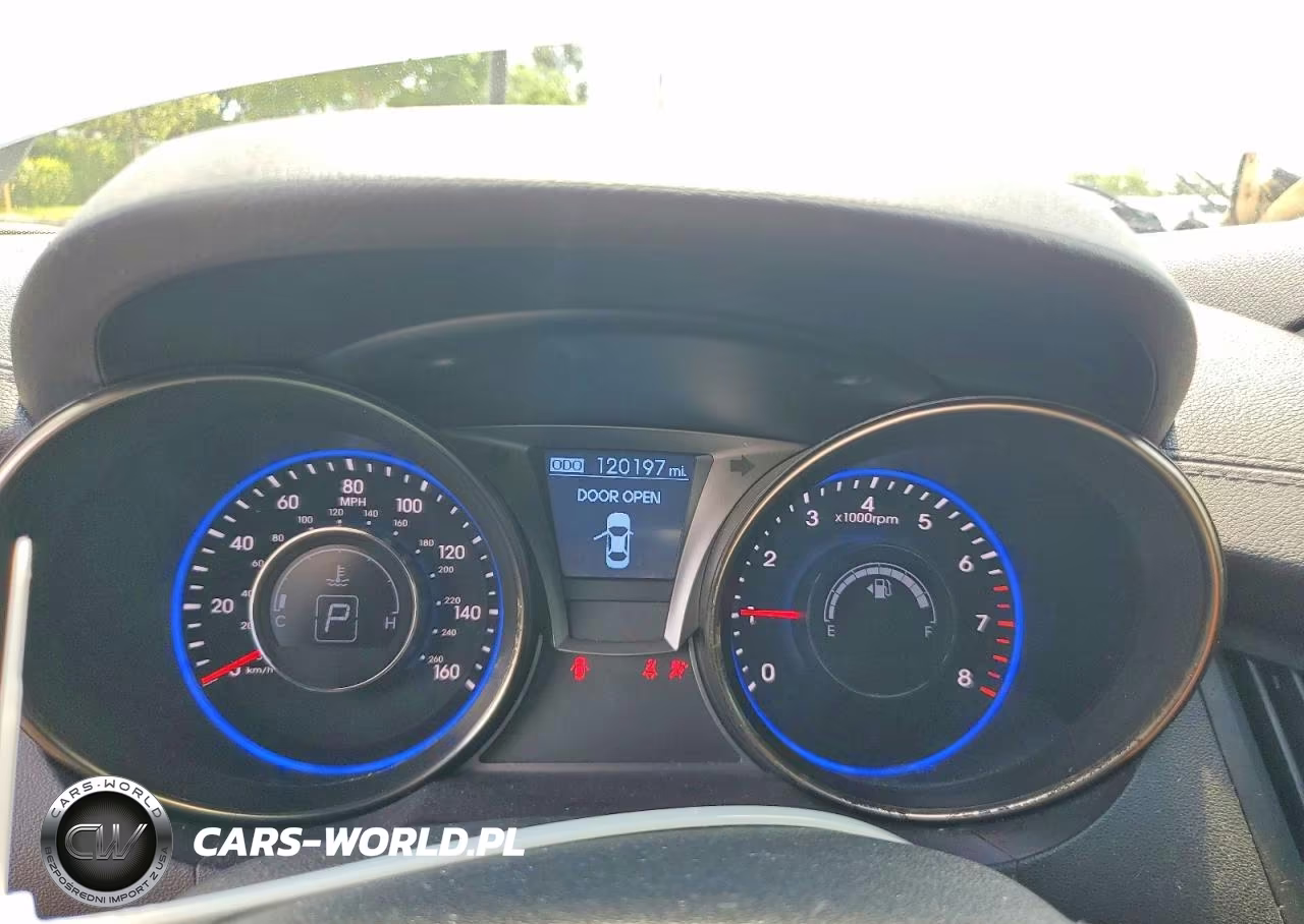 2013 Hyundai Genesis Coupe 2.0T VIN:KMHHT6KD2DU105193 - 9