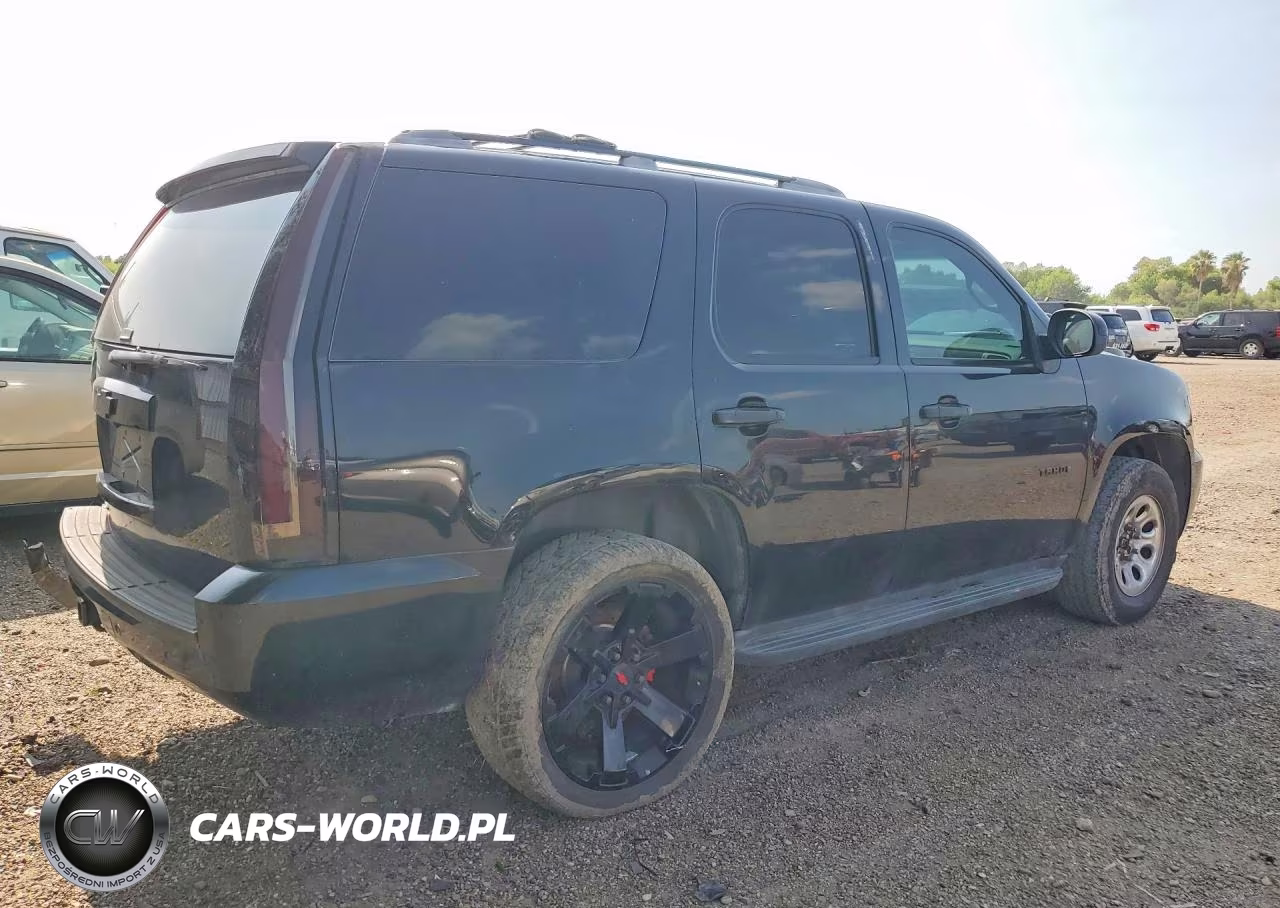 2007 Chevrolet Tahoe K1500 VIN:1GNFK13037R353786 - 3