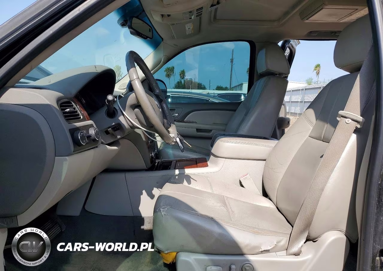 2007 Chevrolet Tahoe K1500 VIN:1GNFK13037R353786 - 7