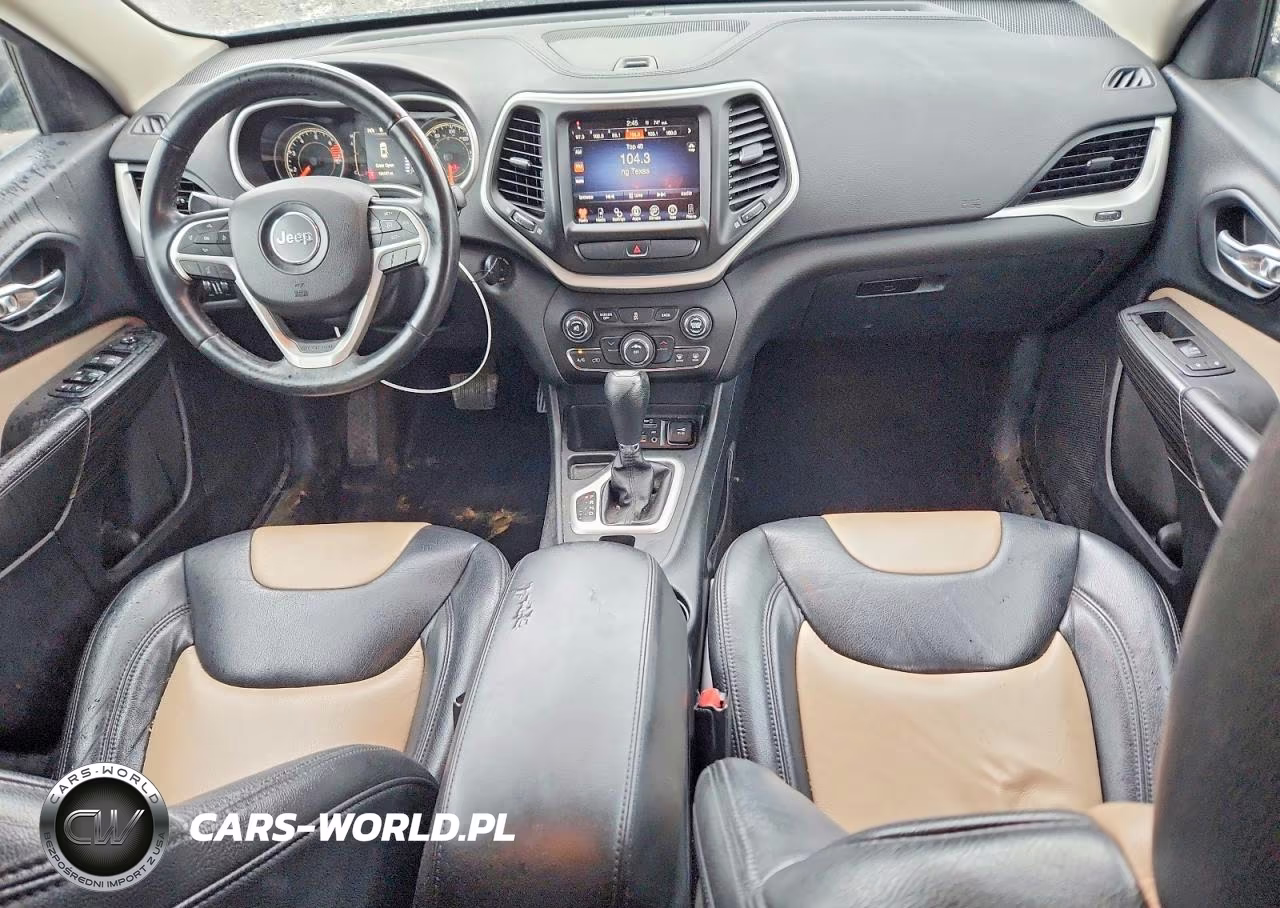 2016 Jeep Cherokee Latitude VIN:1C4PJLCB8GW136586 - 8