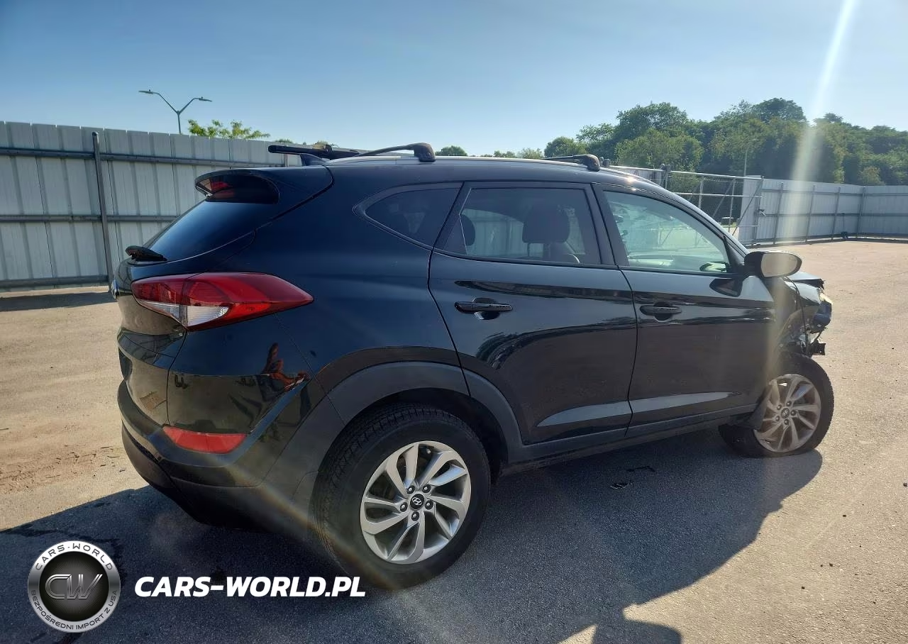 2017 Hyundai Tucson Se Plus VIN:KM8J33A44HU381026 - 3