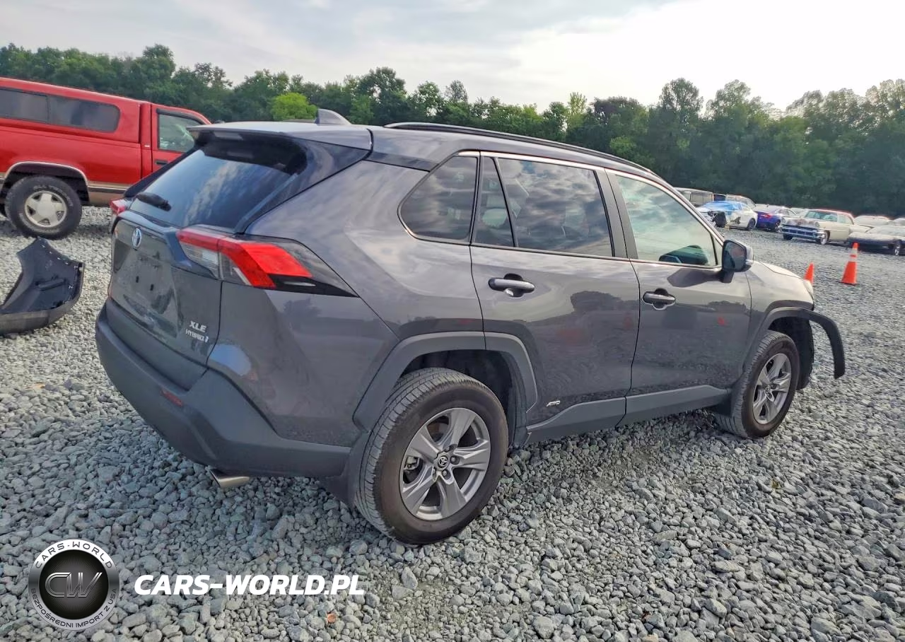 2024 Toyota Rav4 Hybrid Xle VIN:4T3RWRFV0RU110617 - 3