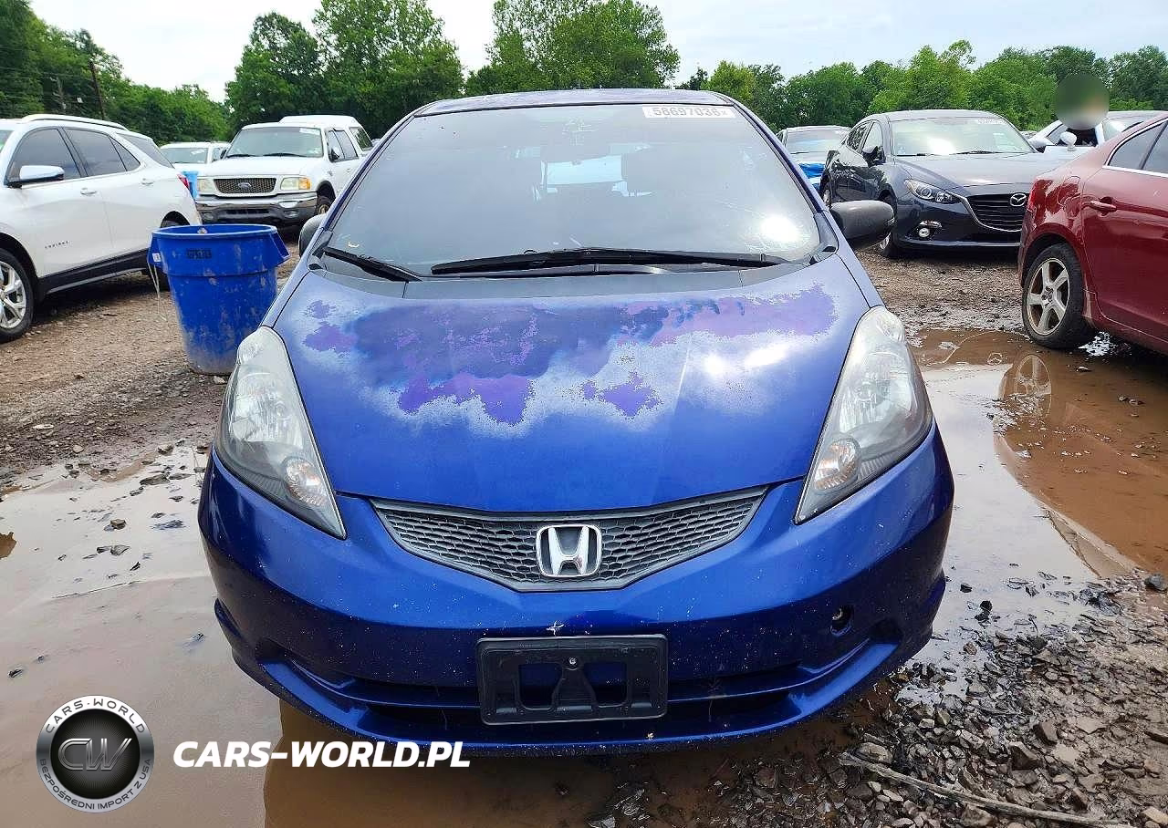2009 Honda Fit VIN:JHMGE882X9S056497 - 5