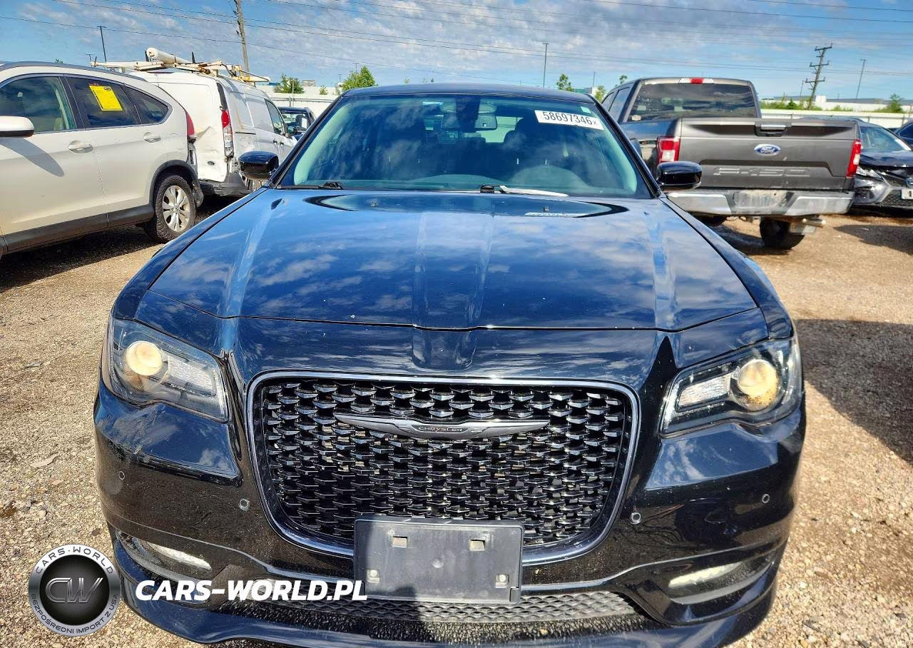 2022 Chrysler 300 Touring L VIN:2C3CCADG4NH121204 - 5