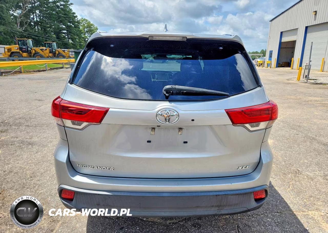 2019 Toyota Highlander Xle VIN:5TDKZRFH4KS552410 - 6