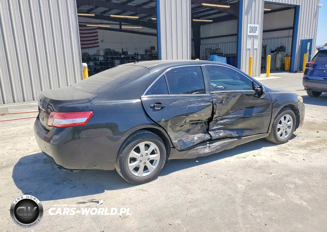 2011 Toyota Camry Le VIN:4T1BF3EK8BU231299 - 3