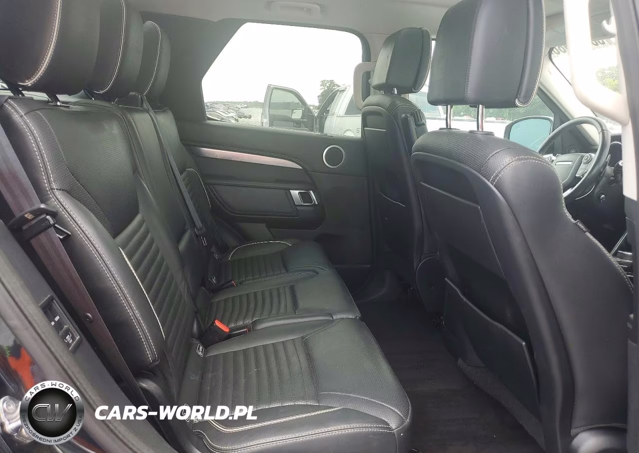 2017 Land Rover Discovery First Edition VIN:SALRTBBV0HA017379 - 10