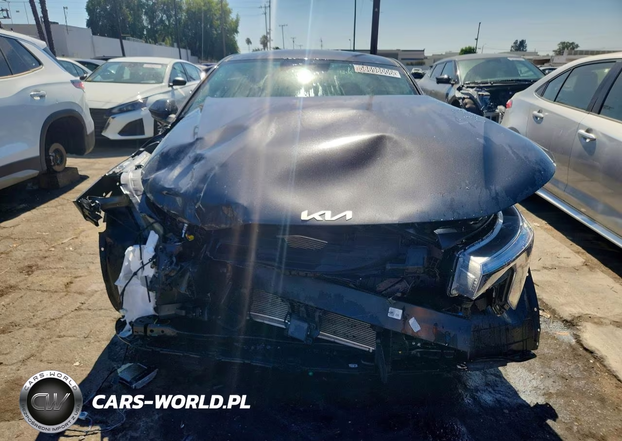 2025 Kia K4 Lxs VIN:3KPFT4DE9SE250460 - 5