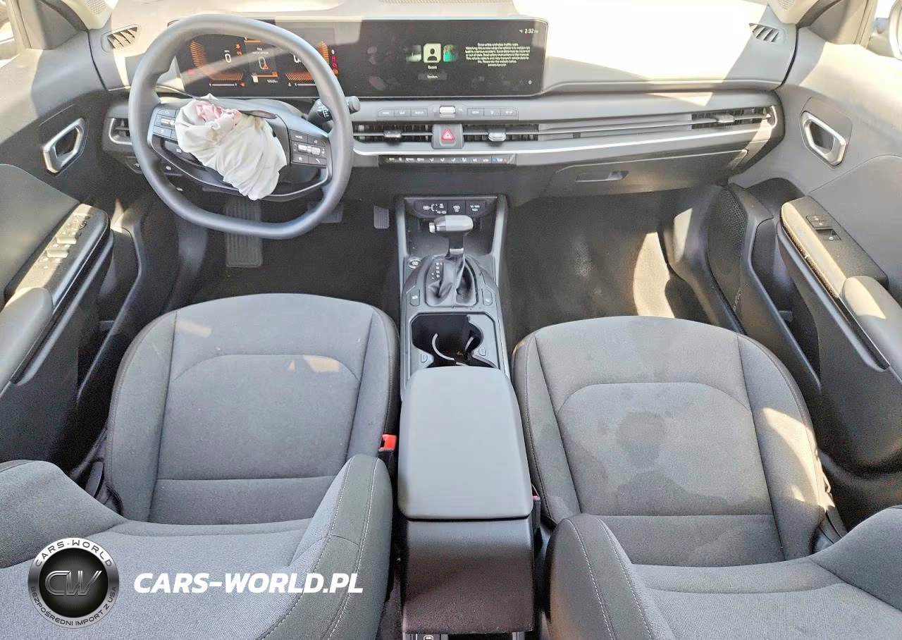 2025 Kia K4 Lxs VIN:3KPFT4DE9SE250460 - 8