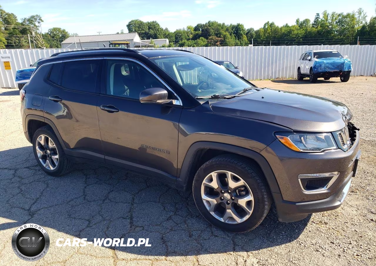 2018 Jeep Compass Limited VIN:3C4NJCCB2JT205115 - 4