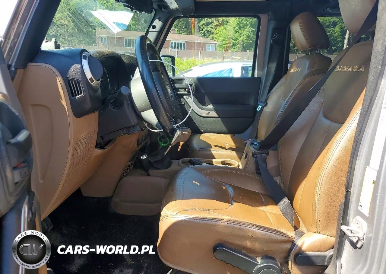 2013 Jeep Wrangler Unlimited Sahara VIN:1C4BJWEG3DL544513 - 7