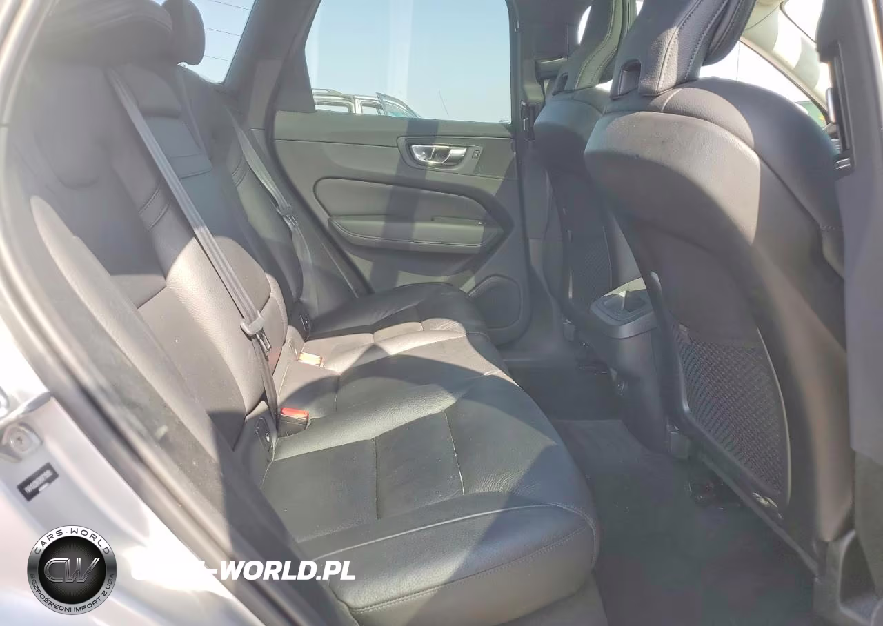2021 Volvo Xc60 T5 Momentum VIN:YV4102DK5M1711010 - 10