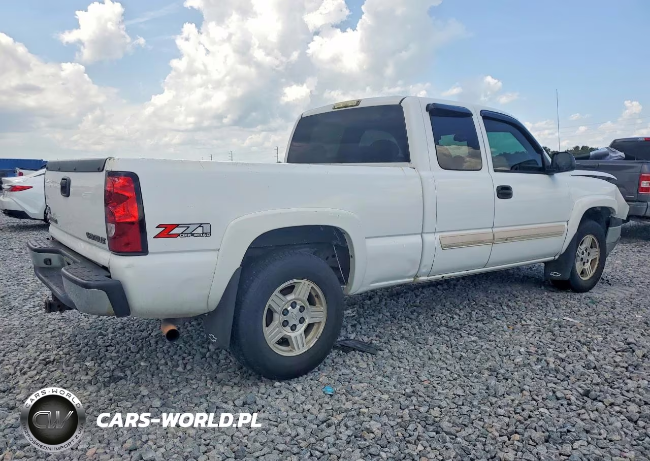 2005 Chevrolet Silverado K1500 VIN:1GCEK19B05E289837 - 3