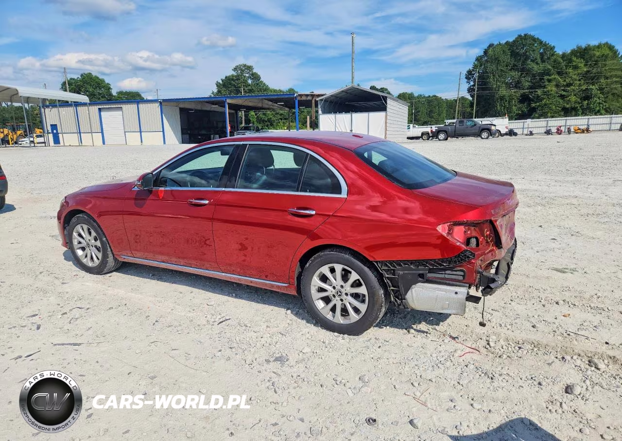 2019 Mercedes-Benz E 300 VIN:WDDZF4JB3KA588671 - 2