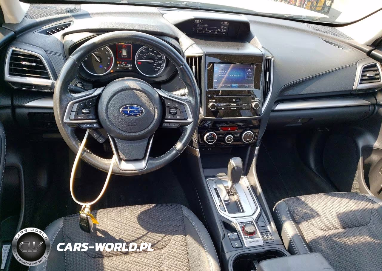 2020 Subaru Forester Premium VIN:JF2SKAJCXLH460565 - 8