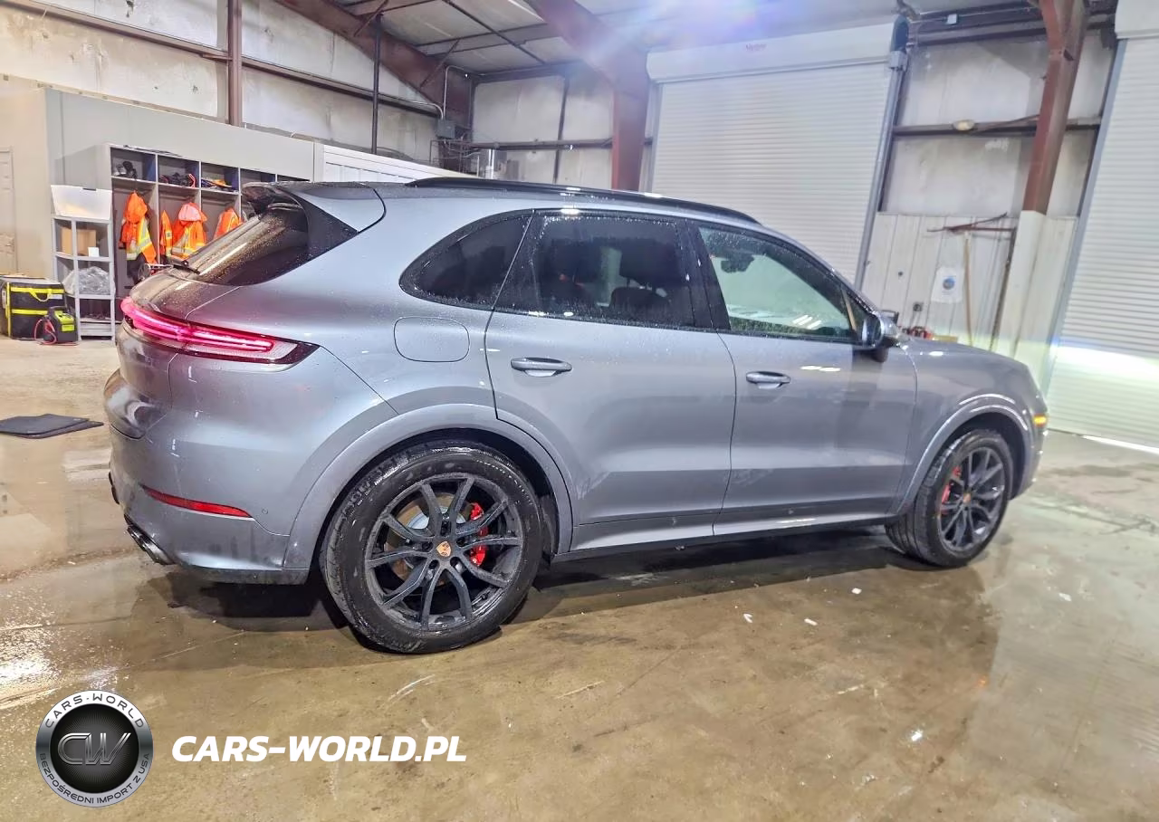 2026 Porsche Cayenne S VIN:WP1AL2AY8TDA15921 - 3