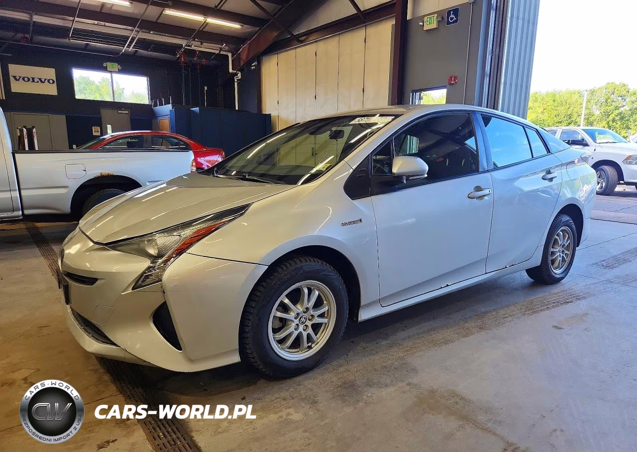 2017 Toyota Prius Two – zdjęcie 1 z 12
