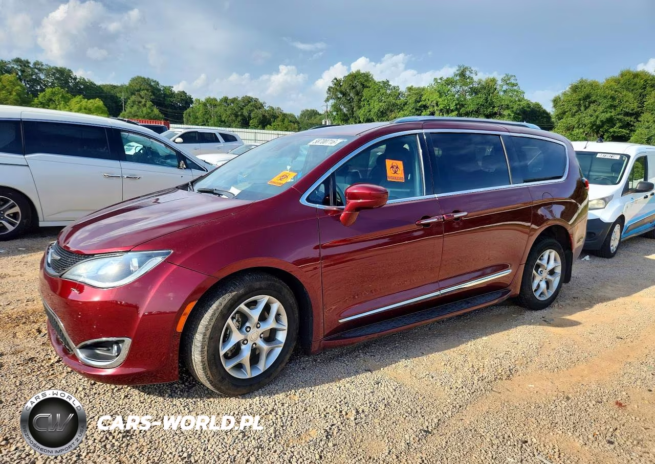 2019 Chrysler Pacifica Touring L VIN:2C4RC1BG9KR746504 - 1