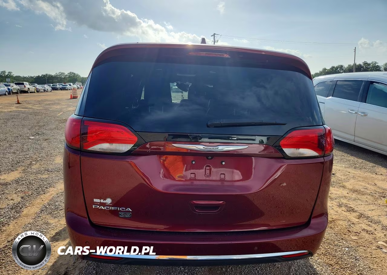 2019 Chrysler Pacifica Touring L VIN:2C4RC1BG9KR746504 - 6
