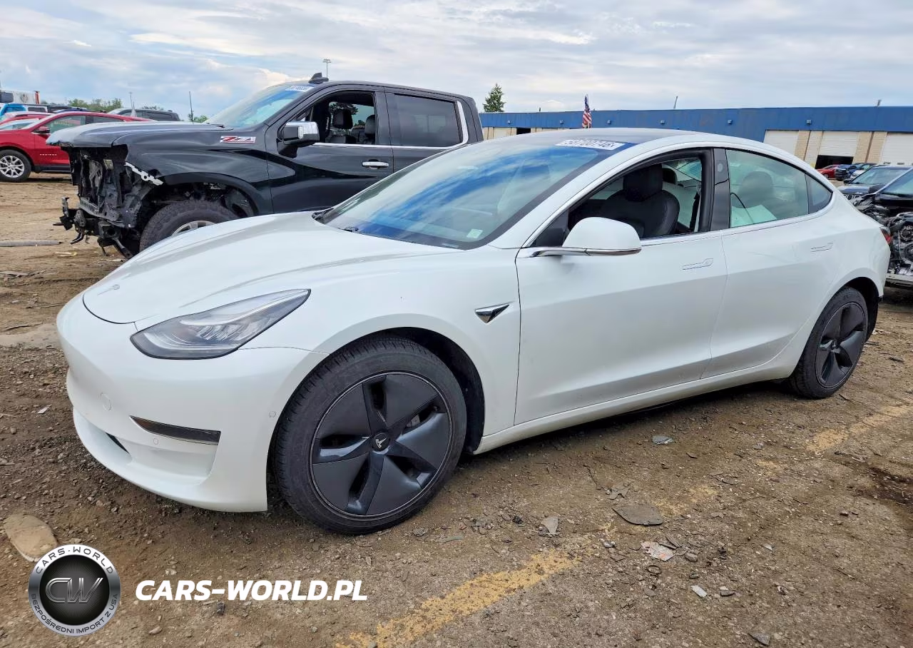 2020 Tesla Model 3 – zdjęcie 1 z 12