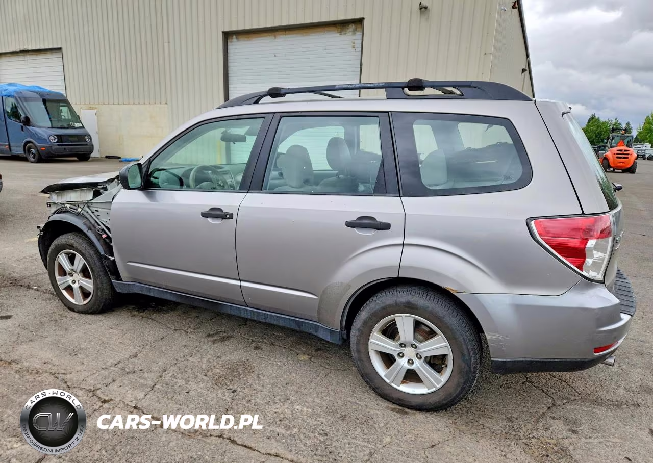 2011 Subaru Forester 2.5X VIN:JF2SHABC0BH777833 - 2