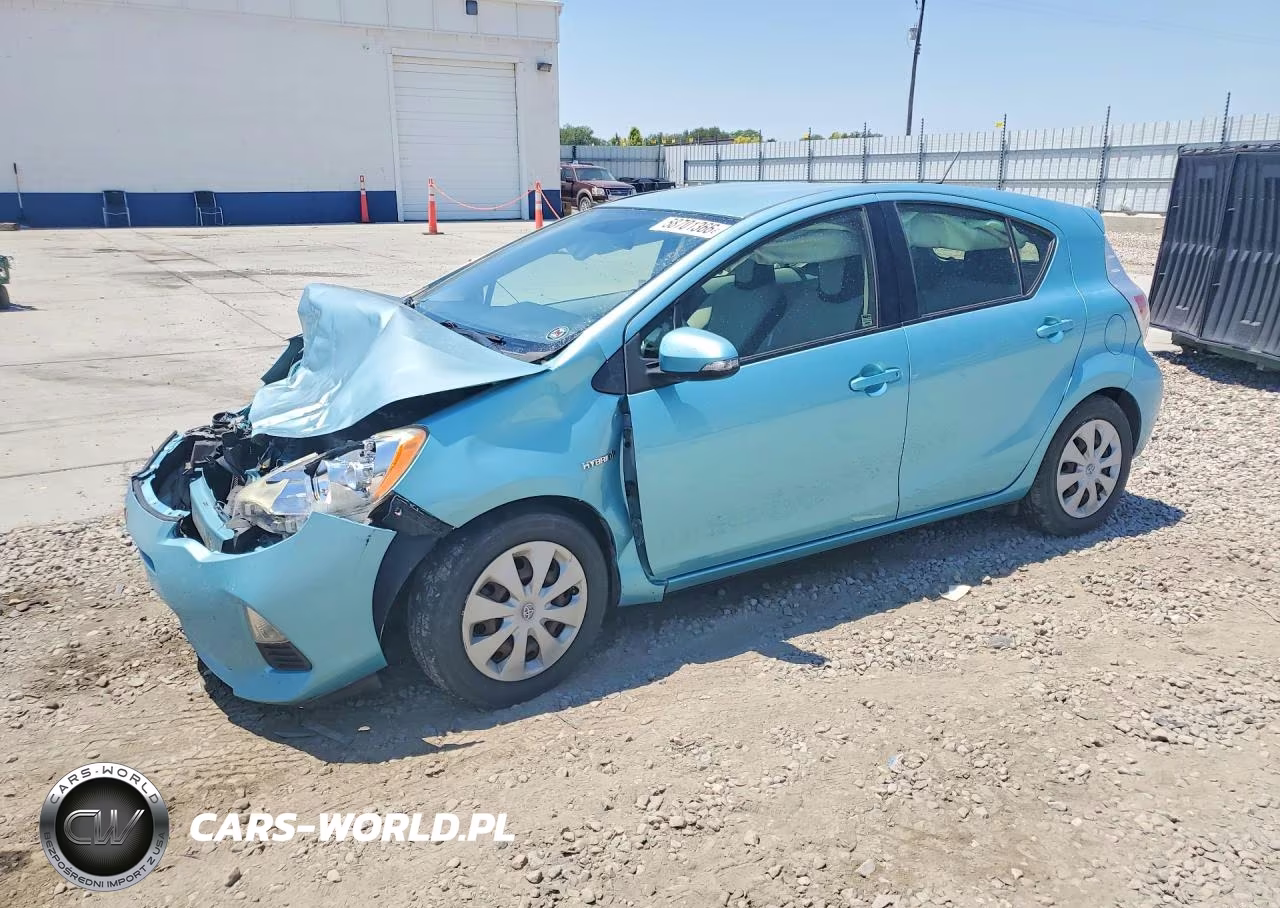 2013 Toyota Prius C One